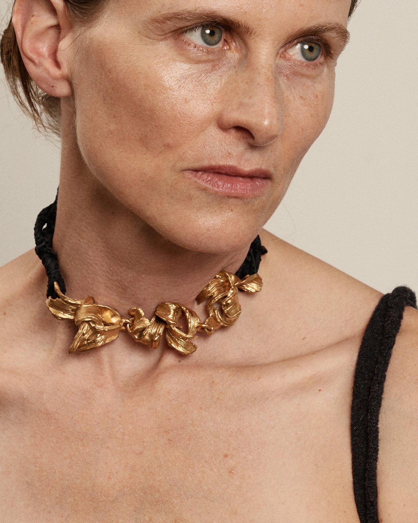 Benglis Choker
