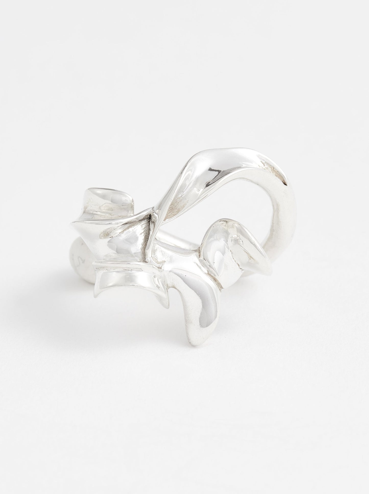 Continuum Ring